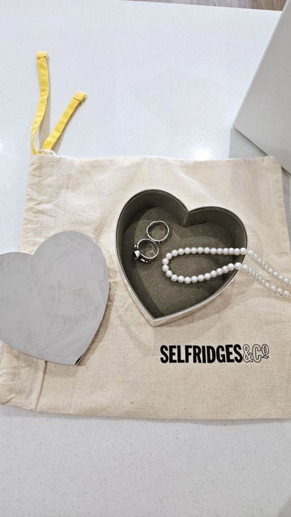 Heart Shaped Jewellery Box – Silver Plated