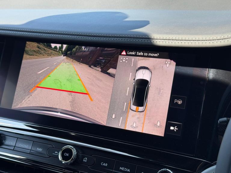 2025 Bentley Flying Spur 4.0 V8 Ultra-Performance 25.9kWh Speed Saloon 4dr Petrol Plug-in Hybrid ...