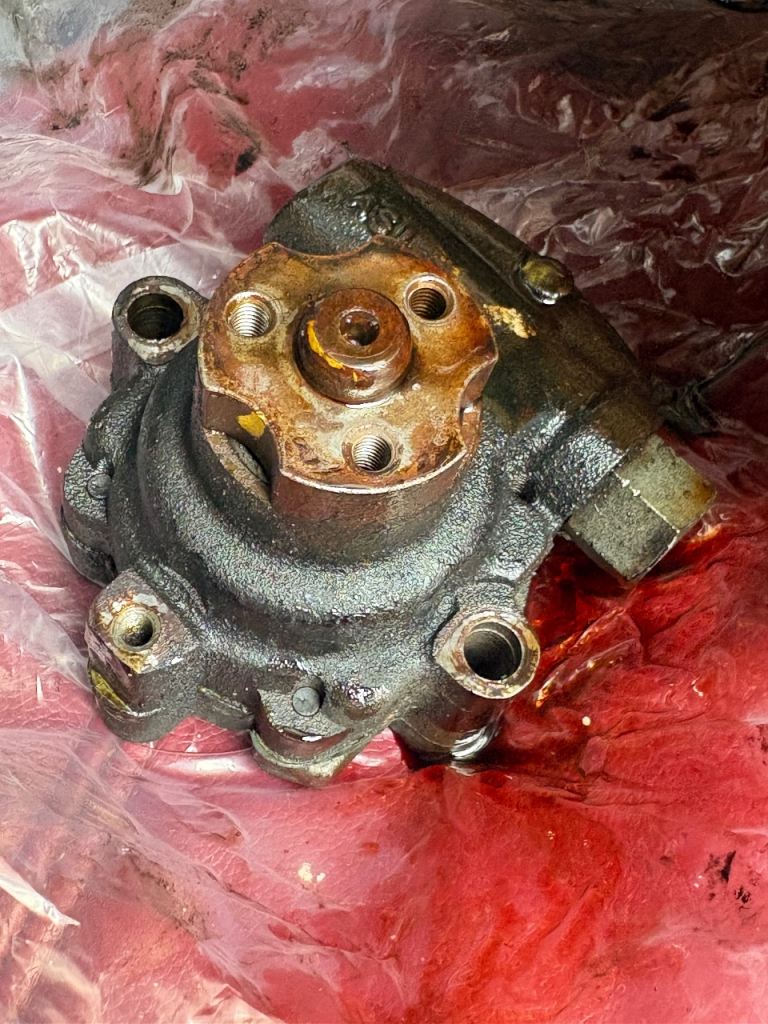 Jaguar x type 2.2 diesel, power steering pump