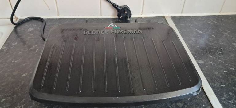 George Foreman Electric Grill – Excellent Condition –