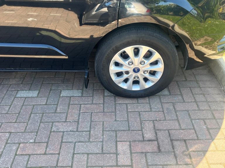 Ford transit custom alloys and tyres x4 