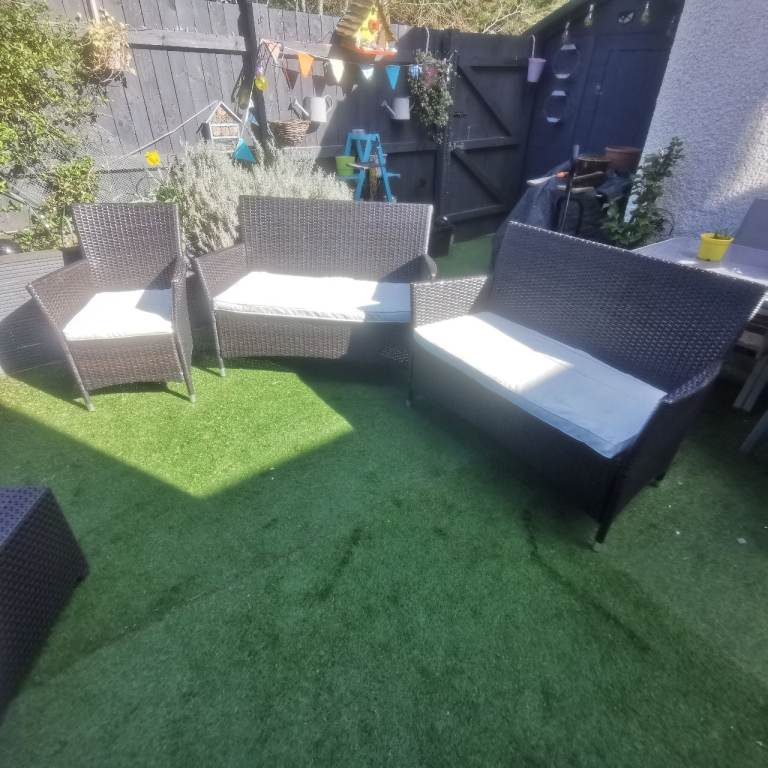 Set of Rattan Garden Furniture 