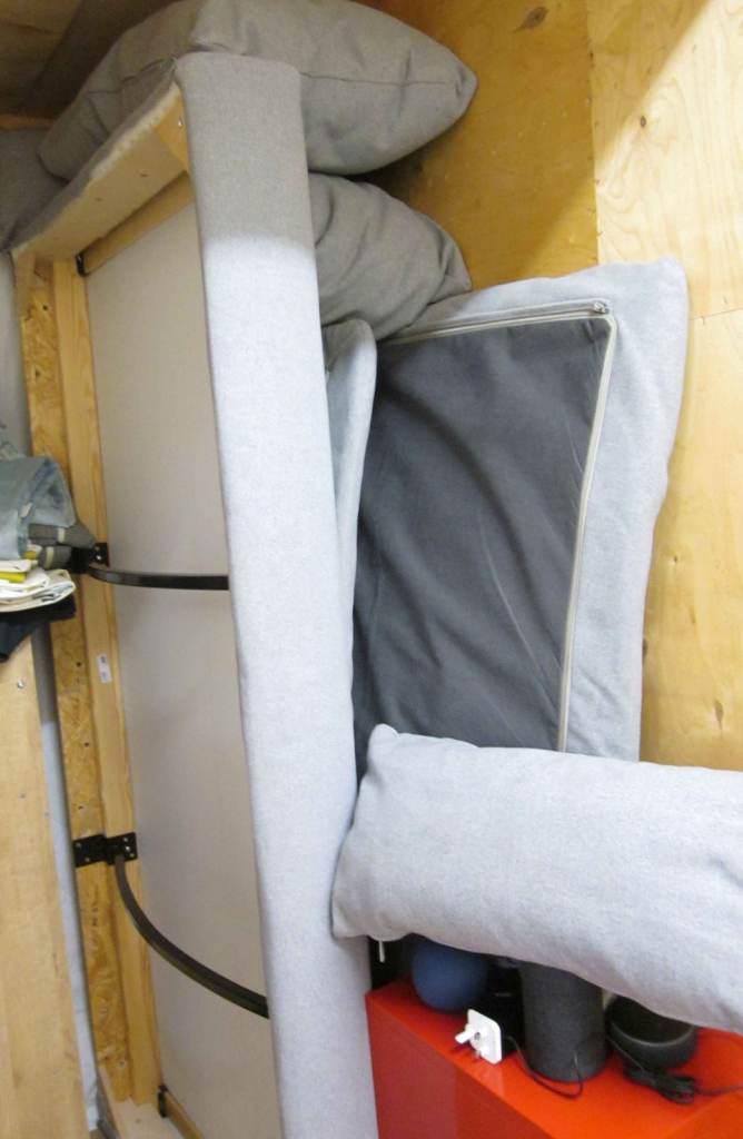 " IKEA SODERHAMN" 3 SEATER SOFA ***£55.ono.***