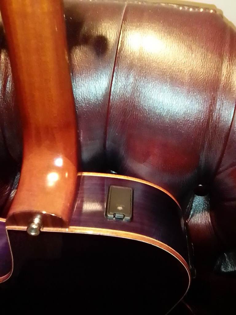 YAMAHA APX 1200 E/ACOUSTIC TOP MODEL SPRUCE NEW PRO SET UP/STRINGS FREE DELUXE HARD CASE