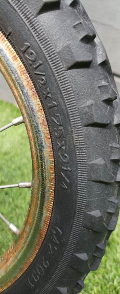 12 inch wheel (small) bike £3