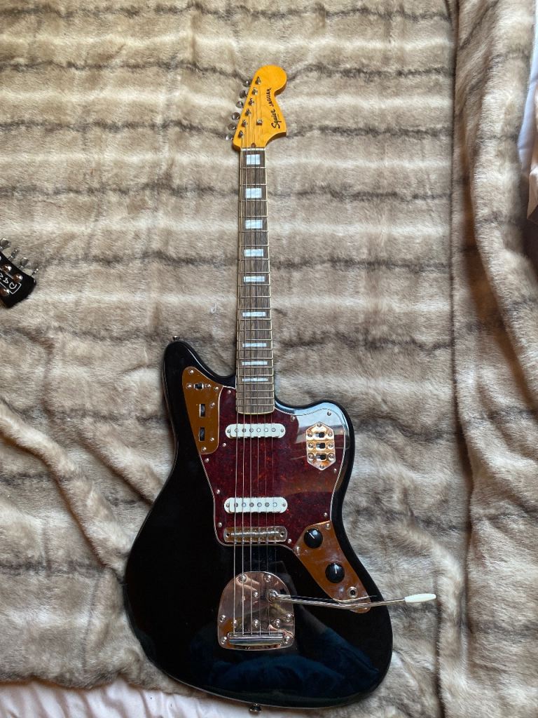 Squier by Fender Classic Vibe 70s Jaguar Electric Guitar, Black