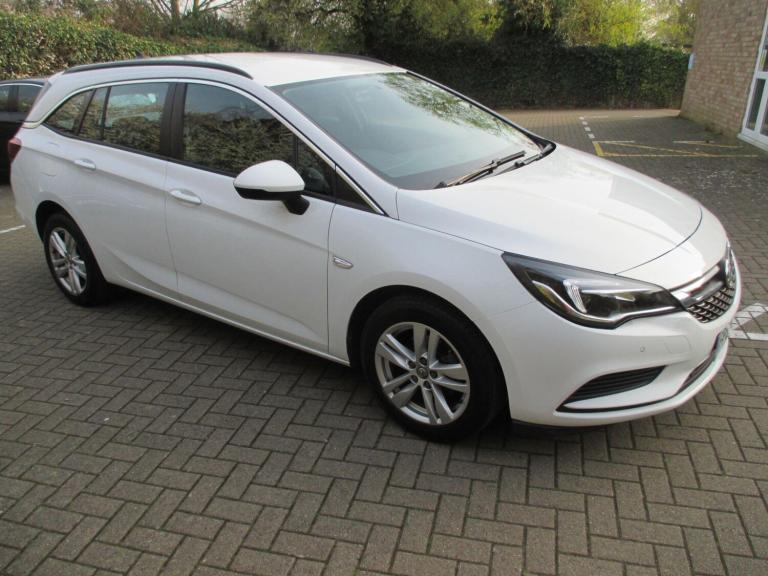 2018 Vauxhall Astra 1.0i Turbo ecoTEC Tech Line Nav Sports Tourer Euro 6 (s/s) 5dr ESTATE Petrol ...