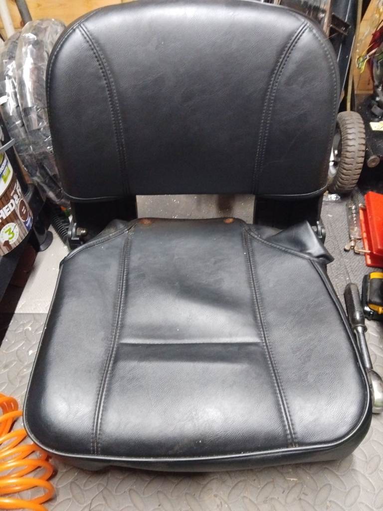 Mobility scooter seat 