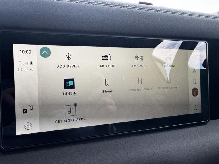 2023 Land Rover Defender 3.0 D250 Hard Top SE Auto PANEL VAN DIESEL Automatic