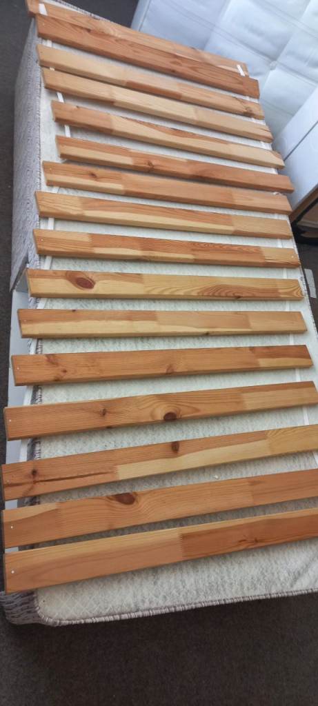 Wooden Bed Slats – Good Condition
