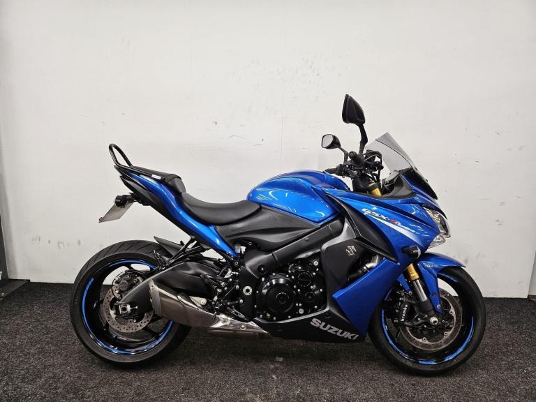 SUZUKI GSXS1000F ** TOURING SCREEN - TAIL TIDY - MOT JULY 2027 **