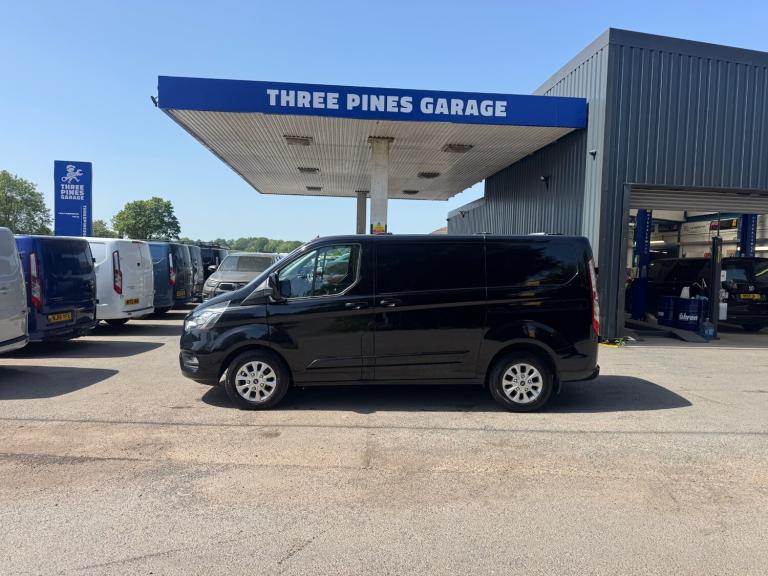 Ford Transit Custom 2.0 EcoBlue 130ps Limited L1 Van FSH Inc Wetbelt No Vat