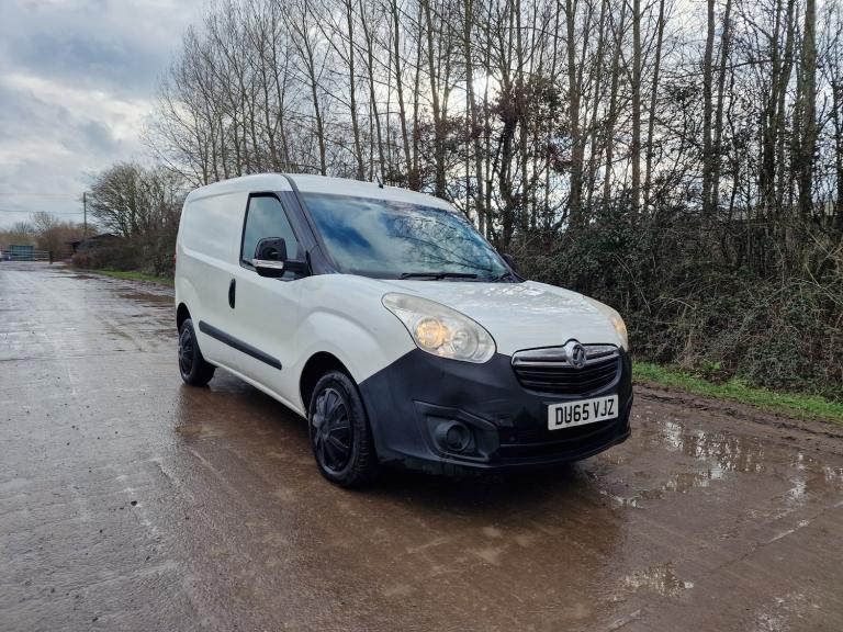 2015 Vauxhall Combo 2000 L1H1 CDTI  Drives Perfect  155k Miles  Tow Bar