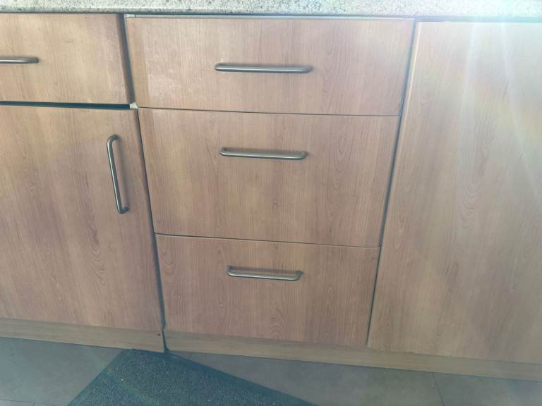 Kitchen cabinets, Induction cooker, Oven, Fridge Freezer 