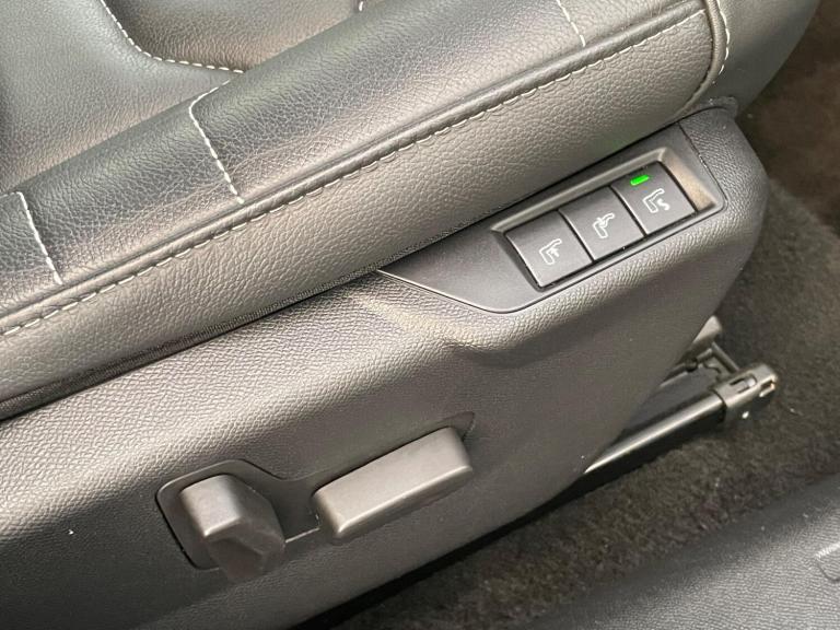 2023 Citroen e-C4 50kWh Shine Plus Auto 5dr (7.4kW Charger) HATCHBACK Electric Automatic