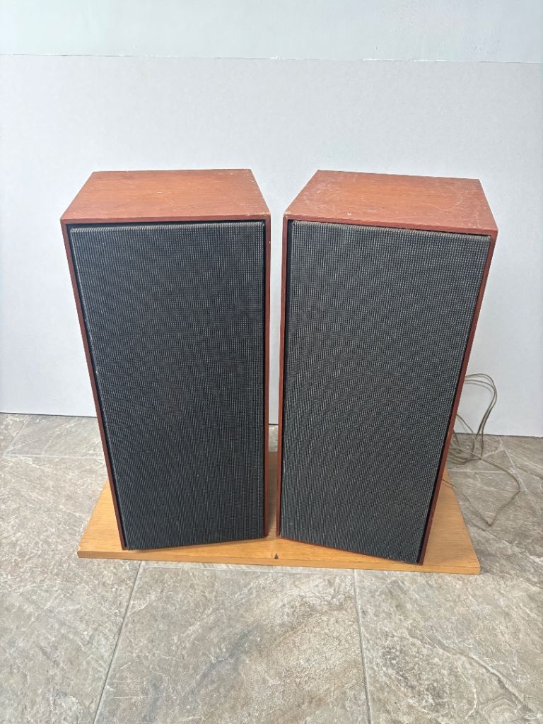 Bang & Olufsen (B&O) speakers vintage 