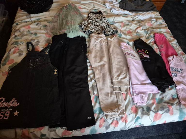 Girls 9-10yrs Clothes Bundle