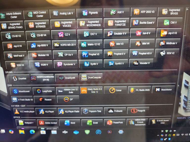 PROFESSIONAL STUDIO/LIVE PERFORMANCE MUSIC SYSTEM BASED ON ARTURIA KEYLAB MK3 49 [discounted]