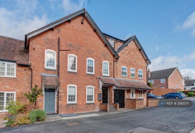 1 bedroom flat in Station Road, Bromsgrove, B60 (1 bed) (#2912071)