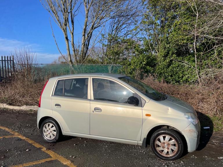DAIHATSU CHARADE 1.0 PETROL 03 REG 5 DOOR MOT NOVEMBER 23RD TAX £35 YEAR LOW INSURANCE 50+MPG