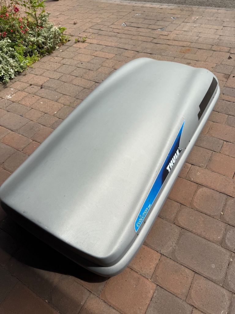 Thule roof box 