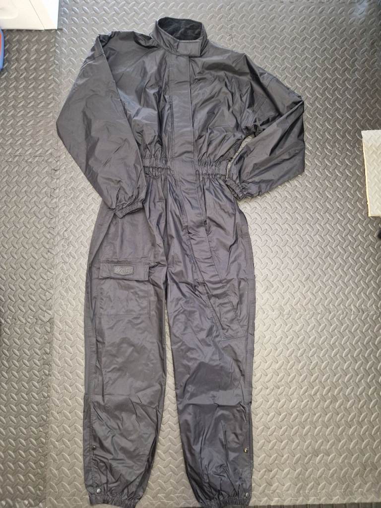 Weise Waterproof Motorcycle Bike Over Rain Suit Black - size Large