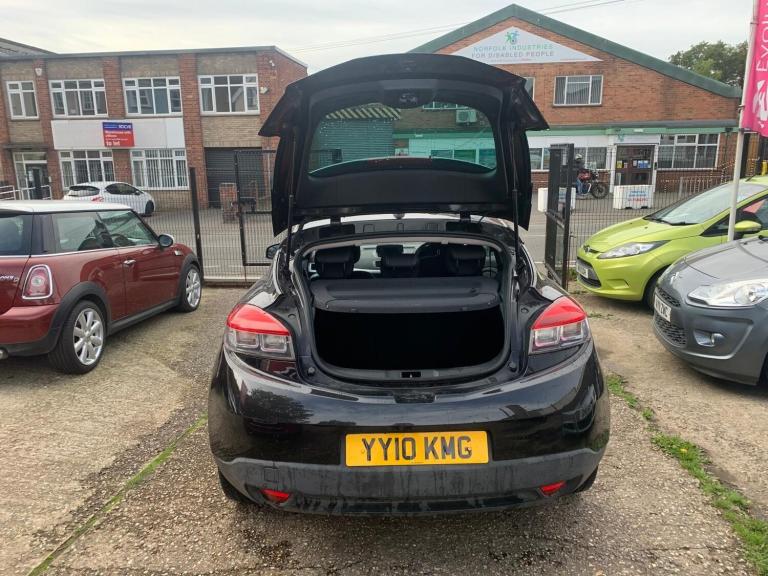 2010 Renault Megane 1.6 16V 110 Dynamique TomTom 3dr COUPE PETROL Manual