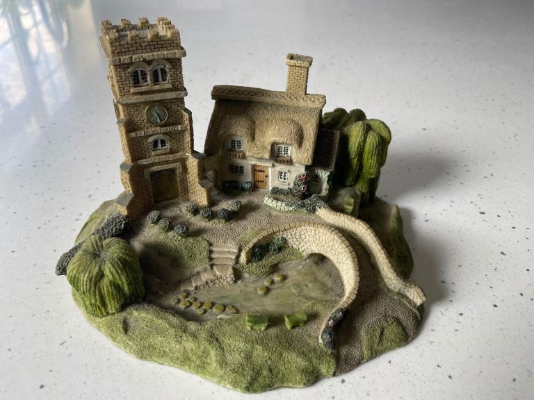 Charming Miniature Village Scene Ornament – Good Condition