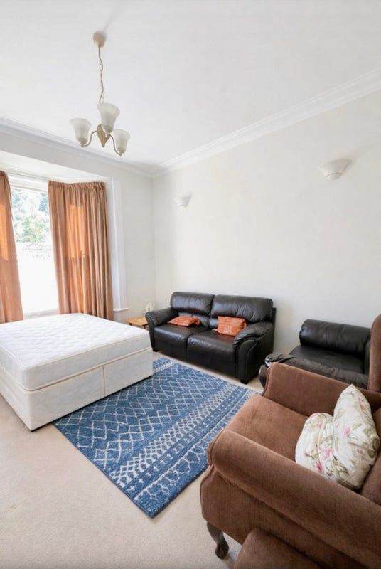 💙 Ensuite & Double Room Available | All Bills Included 🏡✨💙