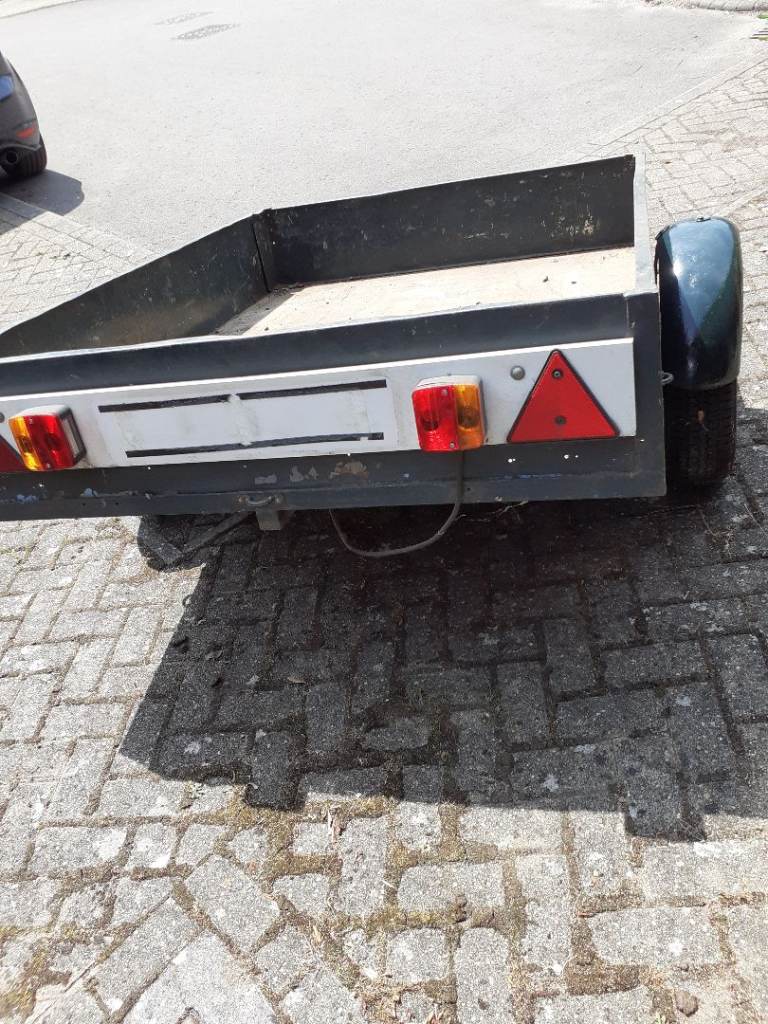 127cm x 170cm Trailer