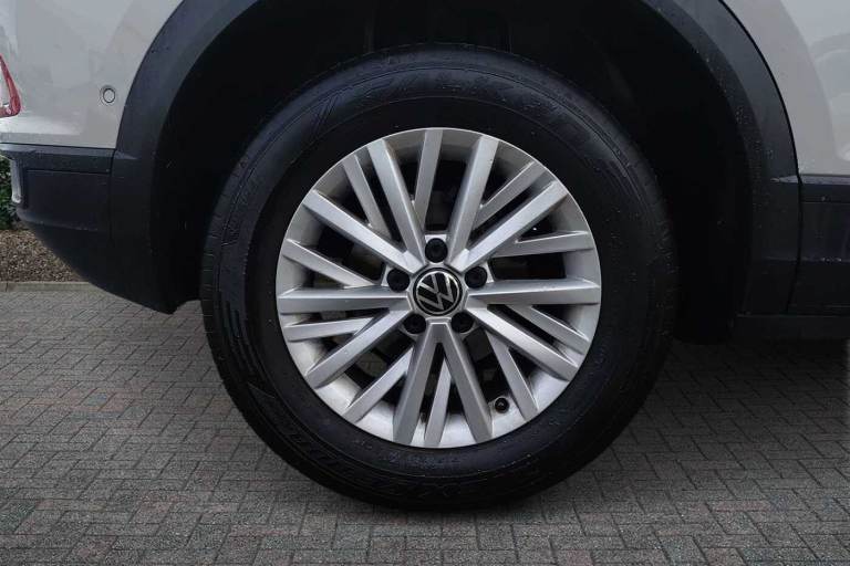 2023 Volkswagen T-Roc 1.5 TSI Life 5dr SUV Petrol Manual