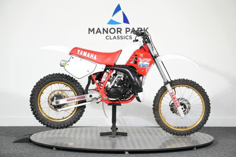 Yamaha YZ250  Manual