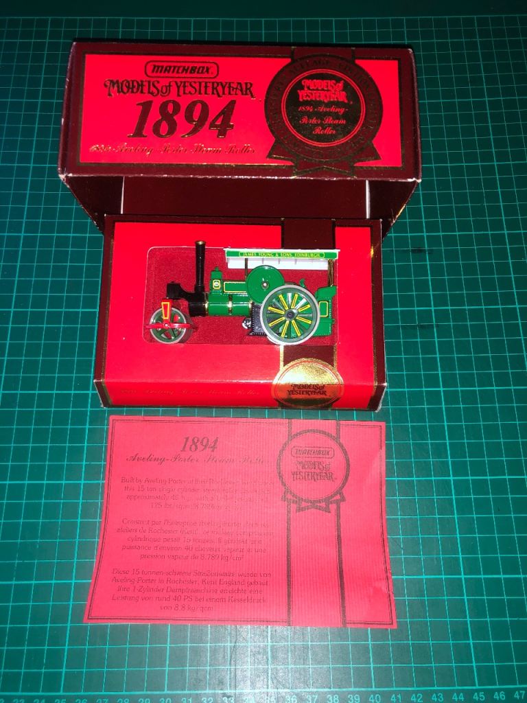 MATCBOX MODELS OF YESTERYEAR - AVELING & PORTER STEAM ROLLER SCALE Y-21