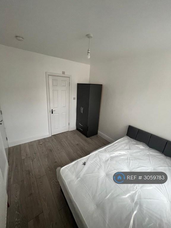 1 bedroom in Ripple Road, Barking, IG11 (#3059783)