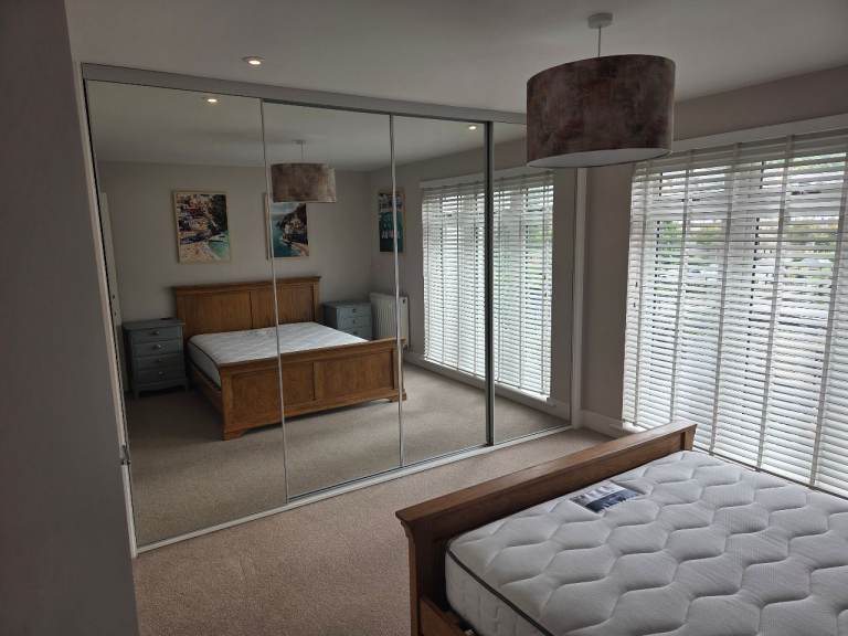 Double bedroom with en-suite