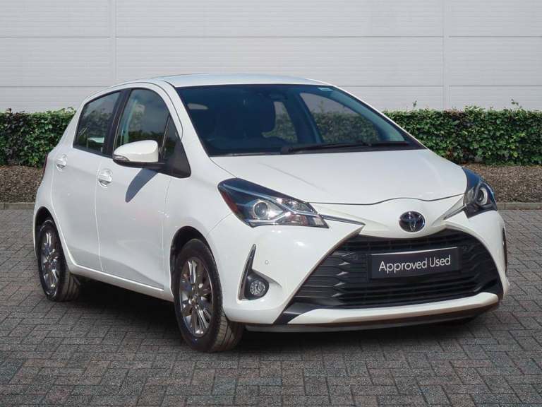 2017 Toyota Yaris 1.5 VVT-i Icon Tech 5dr HATCHBACK PETROL Manual