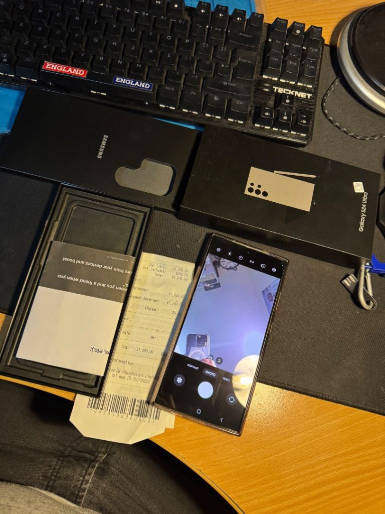 Samsung Galaxy S24 Ultra 256 Gb Unlocked immaculate condition