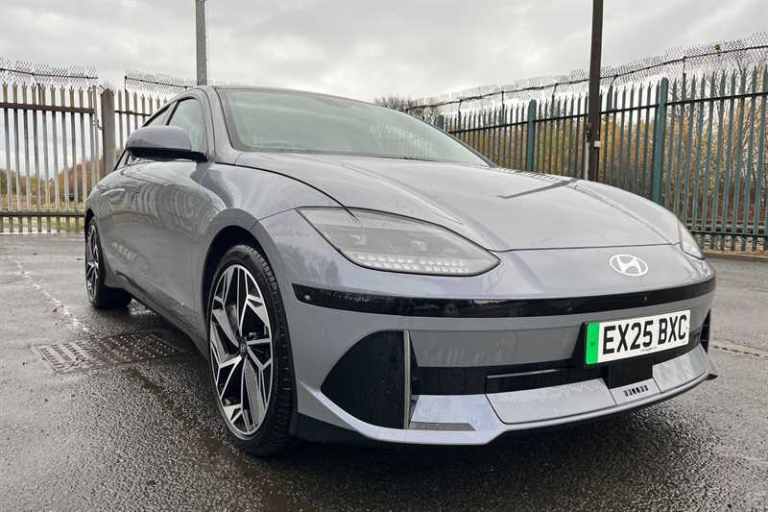 2025 Hyundai IONIQ 6 77.4kWh Ultimate Saloon 4dr Electric Auto (228 ps) Saloon Electric Automatic