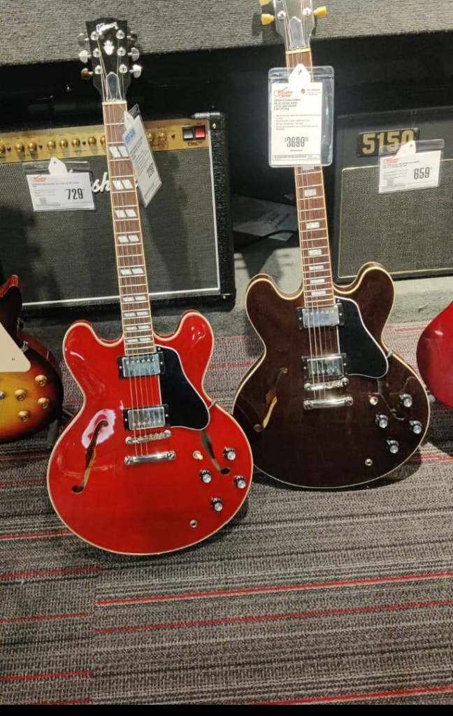 Vocalist for original alt rock/power pop band 