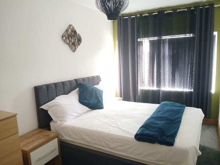 Private Gated one Bed Apartment 