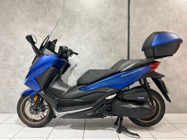 73/2023 Honda Forza 350 NSS350 - 9537 miles