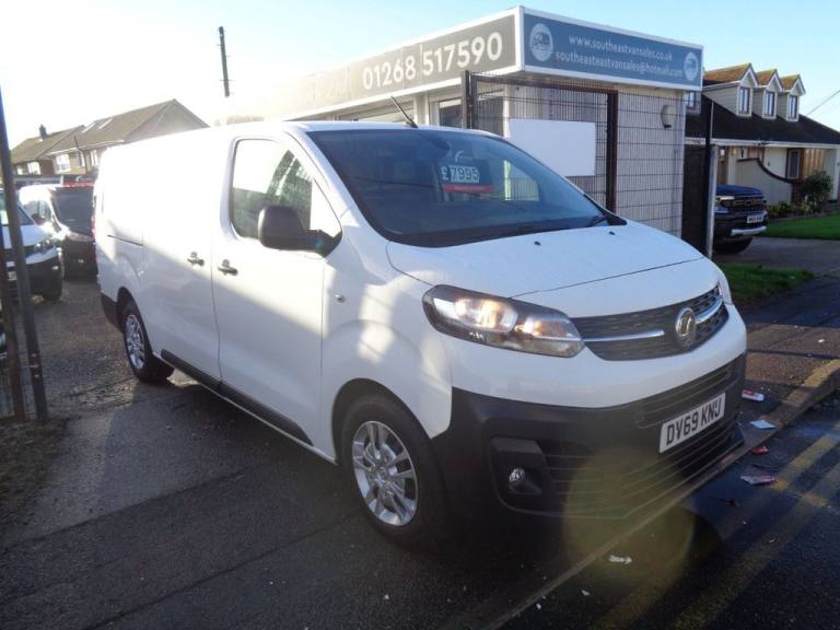image for 2019 69 VAUXHALL VIVARO 1.5 TURBO D 2900 DYNAMIC  6DR DIESEL MANUAL L2  NO VAT