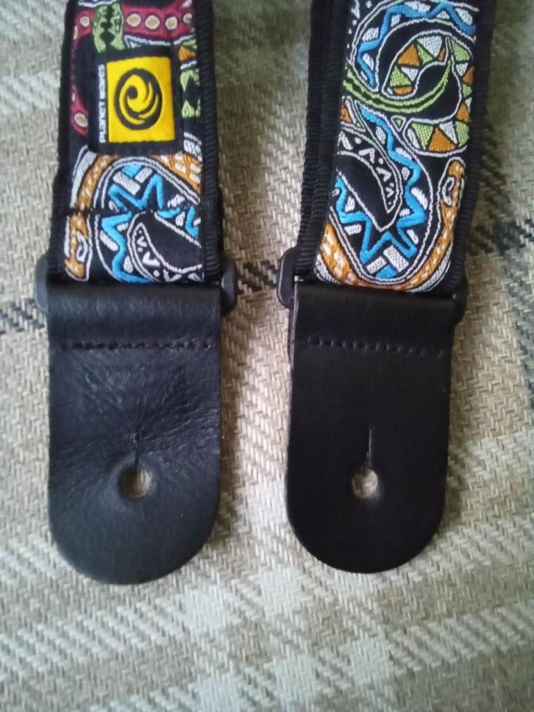 Guitar strap,ex cond