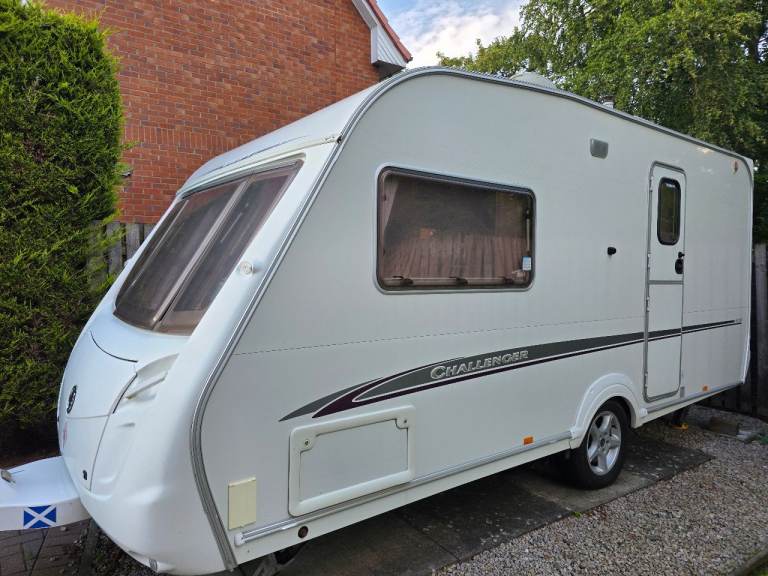 Swift challenger 470 2 berth L kitchen end toilet fully loaded 