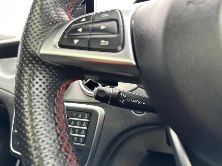 2015 Mercedes-Benz CLA 2.1 CLA220 CDI AMG Sport Coupe 7G-DCT Euro 6 (s/s) 4dr SALOON Diesel Autom...