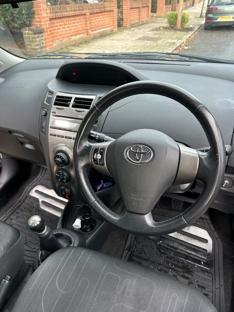 Toyota, YARIS, Hatchback, 2009, Manual, 998 (cc), 5 doors