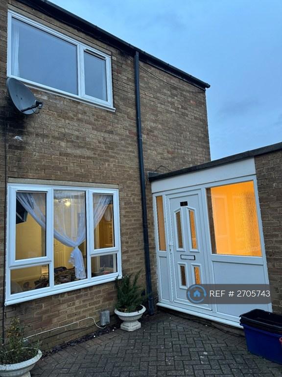 2 bedroom house in Exeter Close, Stevenage, SG1 (2 bed) (#2705743)