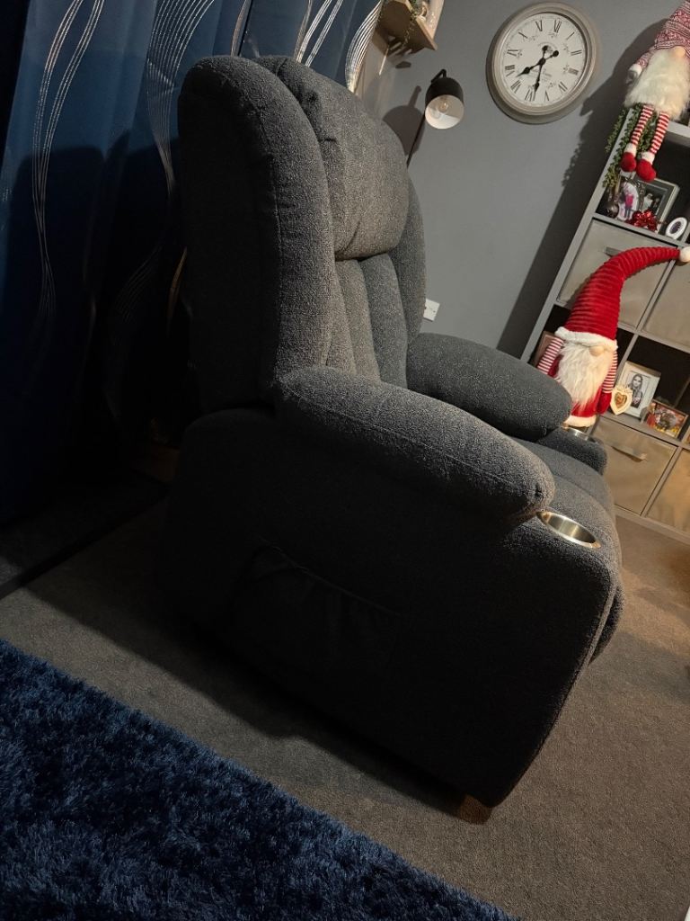 Electric recycling chair with heated seat 