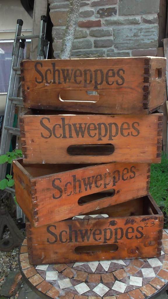 Schweppes Crates wanted Wooden Bottle Boxes Canada Dry C & C etc any amount cash waiting