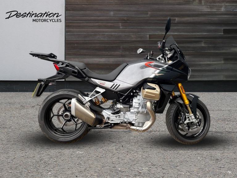 2023 Moto Guzzi V100 MANDELLO S grey Manual